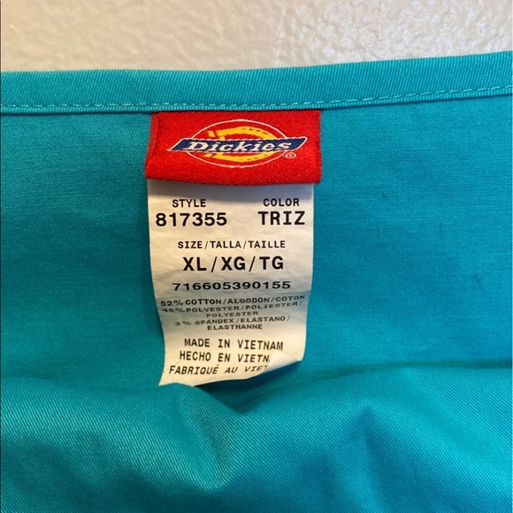 Aqua Dickies scrub set, size XL - Picture 2 of 4